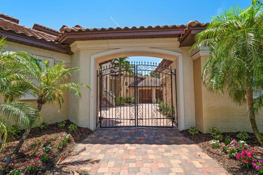 TB8392286 Property Photo