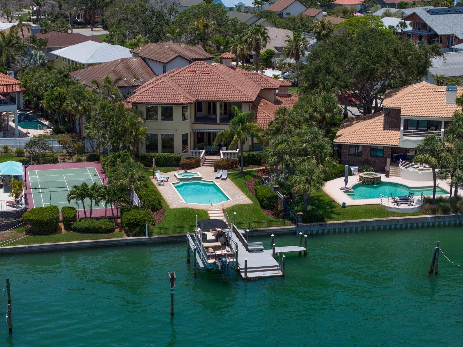 TB8392286 Property Photo