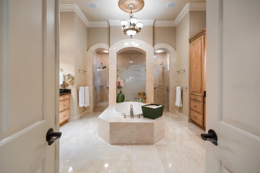 TB8392286 Property Photo