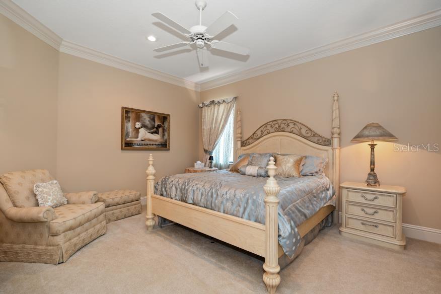 TB8392286 Property Photo