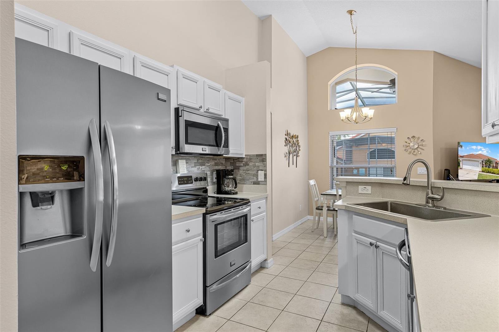 423 PALOMA DR, DAVENPORT, FL, 33837