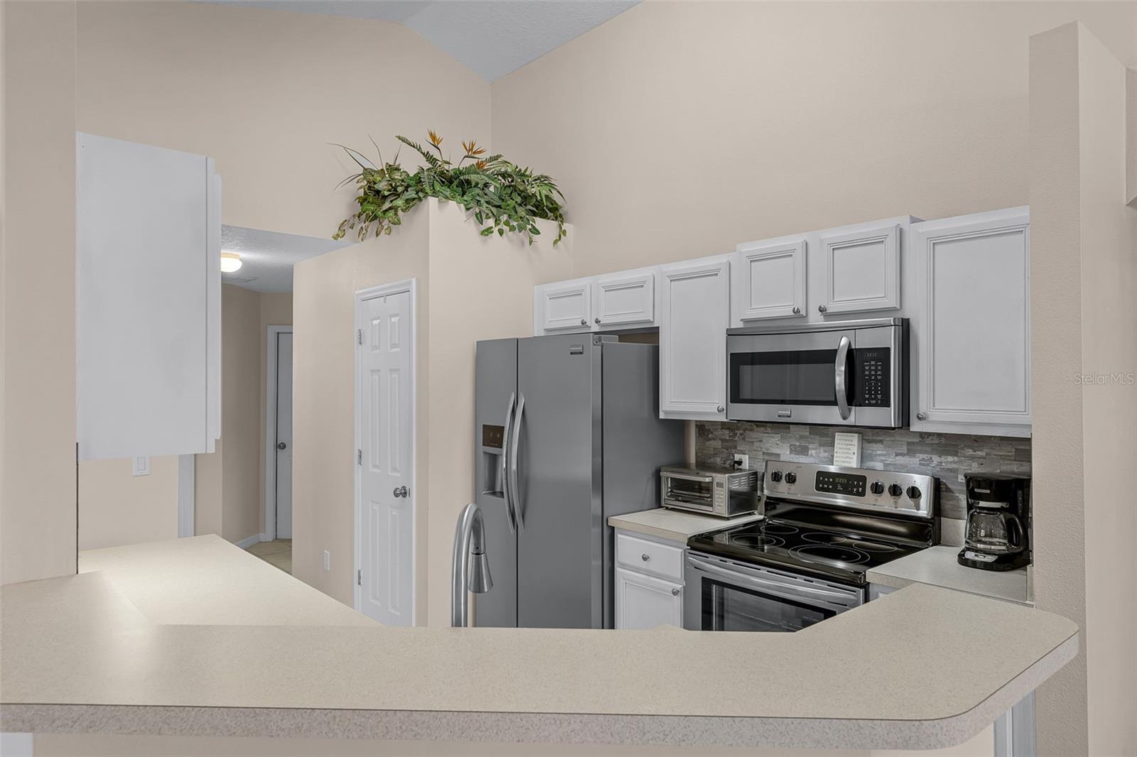 423 PALOMA DR, DAVENPORT, FL, 33837