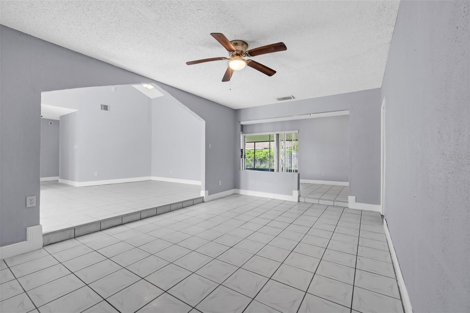 300 FLORIDA PKWY, KISSIMMEE, FL, 34743