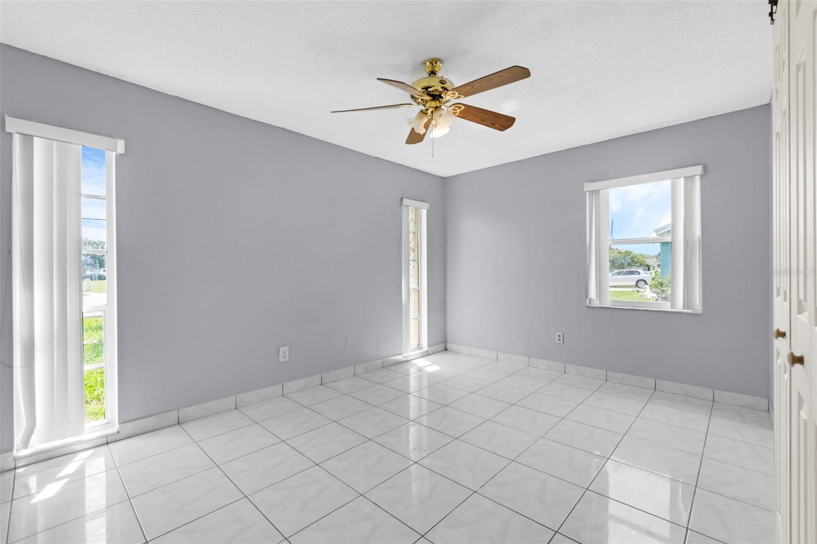 300 FLORIDA PKWY, KISSIMMEE, FL, 34743