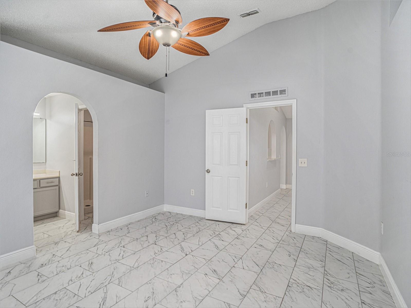 11433 IVY FLOWER LOOP, RIVERVIEW, FL, 33578