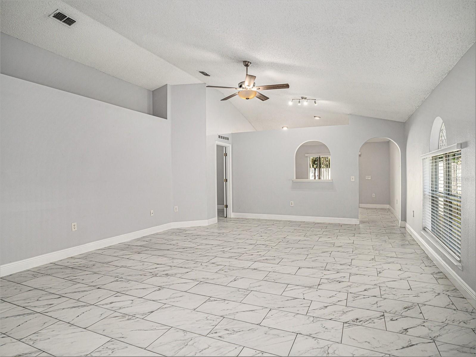 11433 IVY FLOWER LOOP, RIVERVIEW, FL, 33578