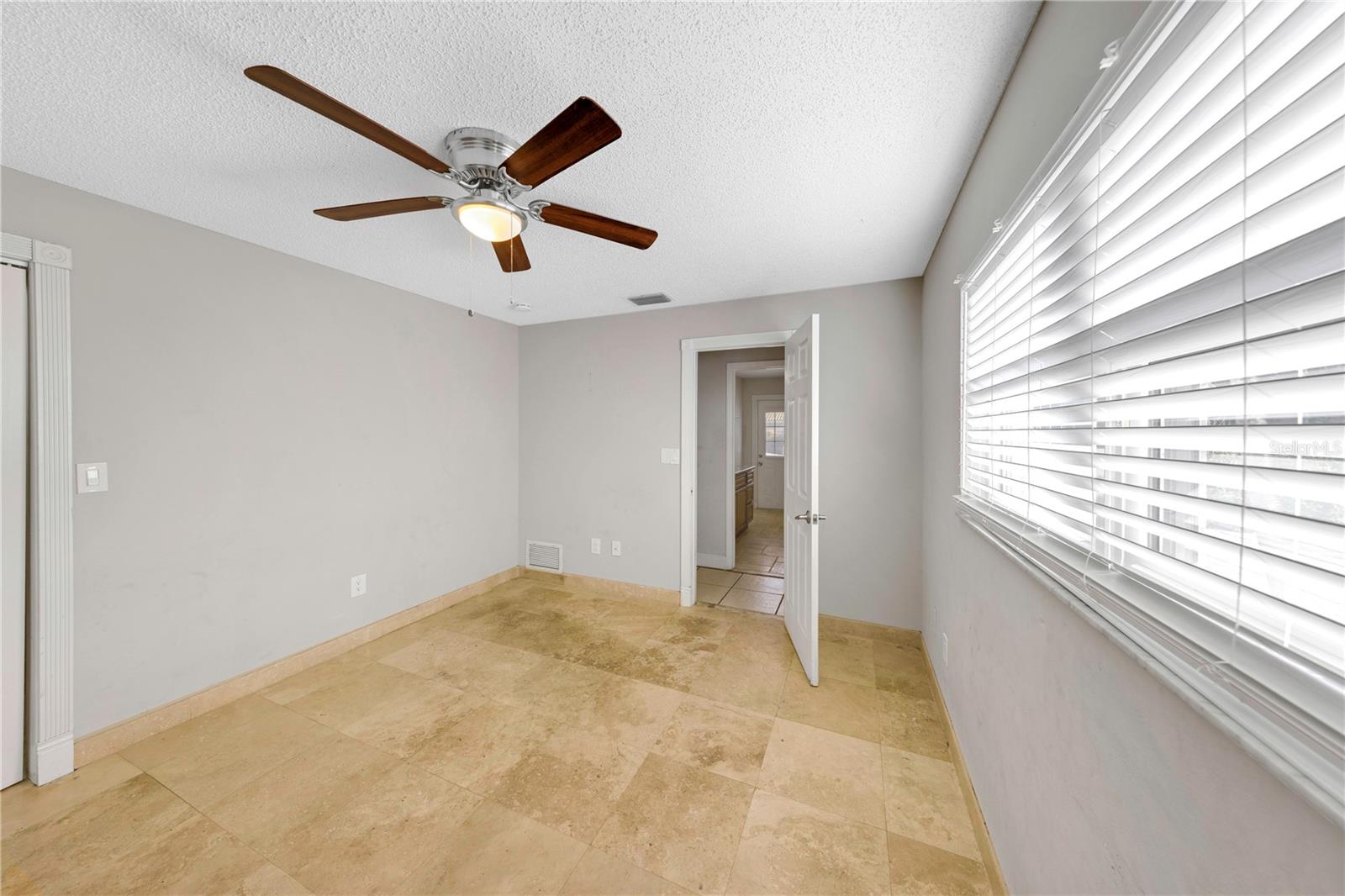 605 CITRUS CT, LARGO, FL, 33770