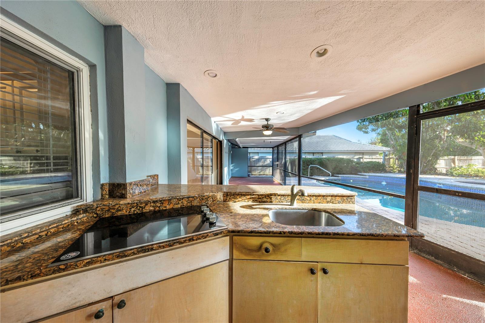 605 CITRUS CT, LARGO, FL, 33770