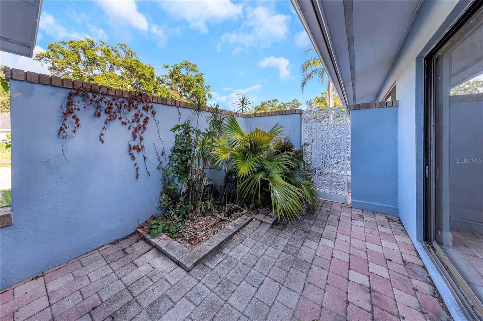 605 CITRUS CT, LARGO, FL, 33770