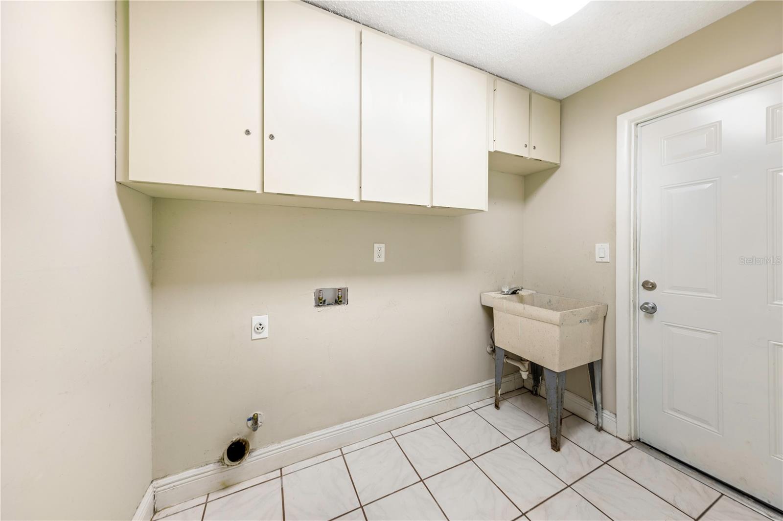 605 CITRUS CT, LARGO, FL, 33770