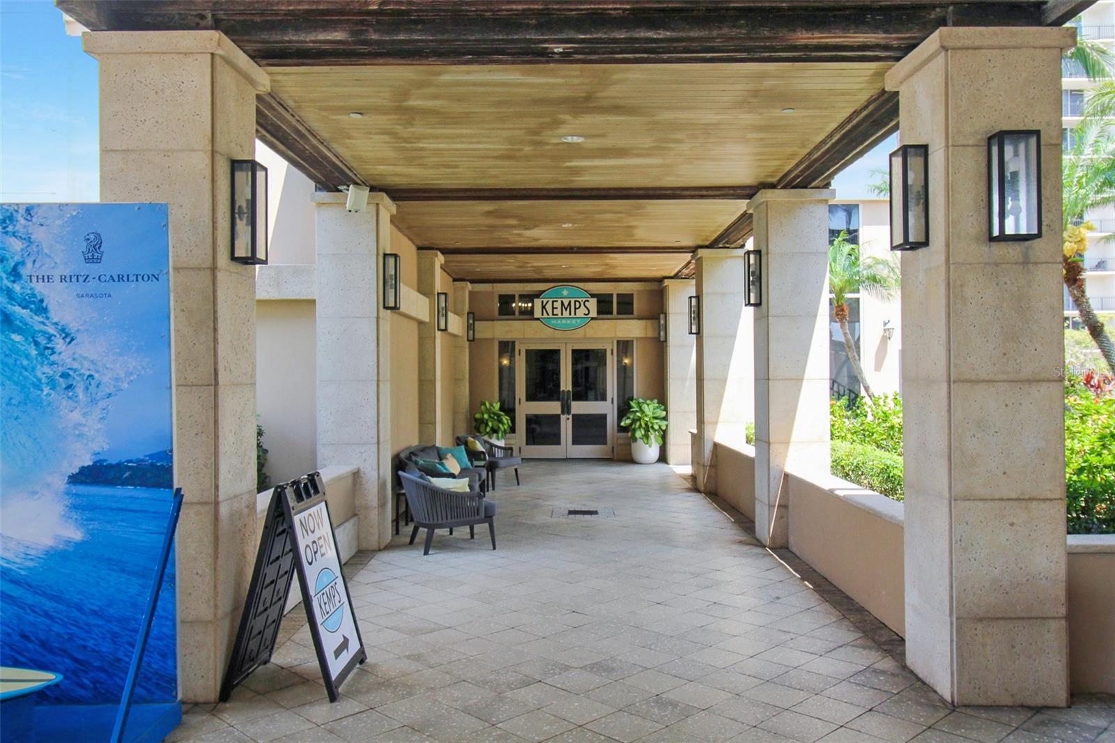 1300 BENJAMIN FRANKLIN DR #701, SARASOTA, FL, 34236