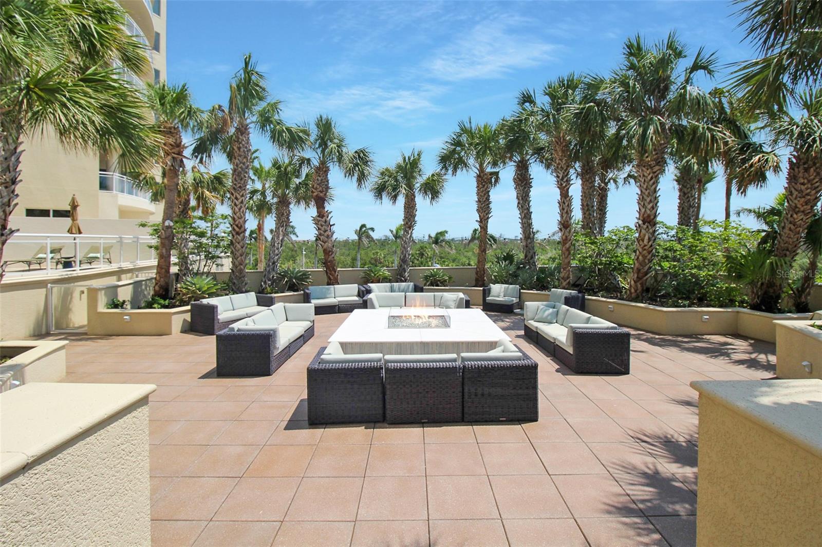 1300 BENJAMIN FRANKLIN DR #701, SARASOTA, FL, 34236