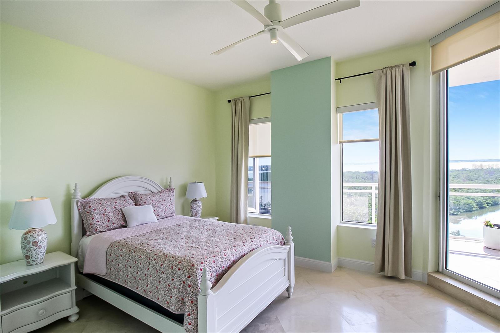 1300 BENJAMIN FRANKLIN DR #701, SARASOTA, FL, 34236