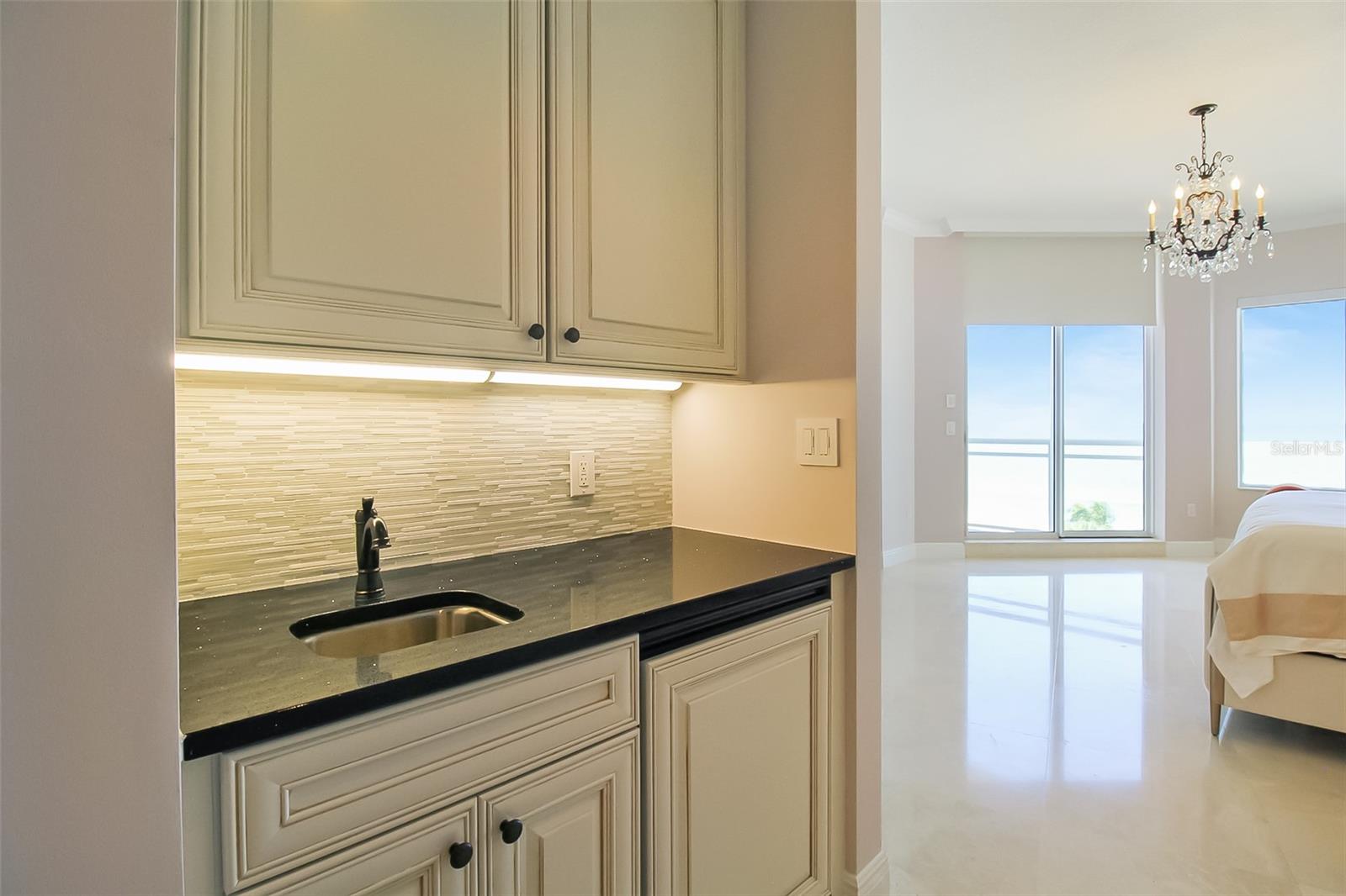 1300 BENJAMIN FRANKLIN DR #701, SARASOTA, FL, 34236