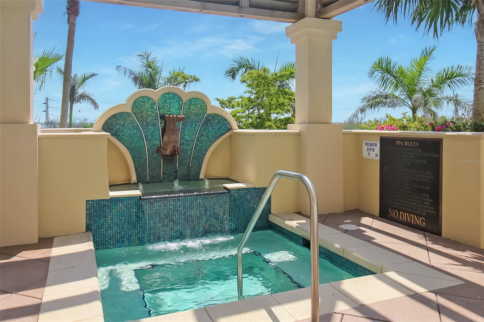 1300 BENJAMIN FRANKLIN DR #701, SARASOTA, FL, 34236