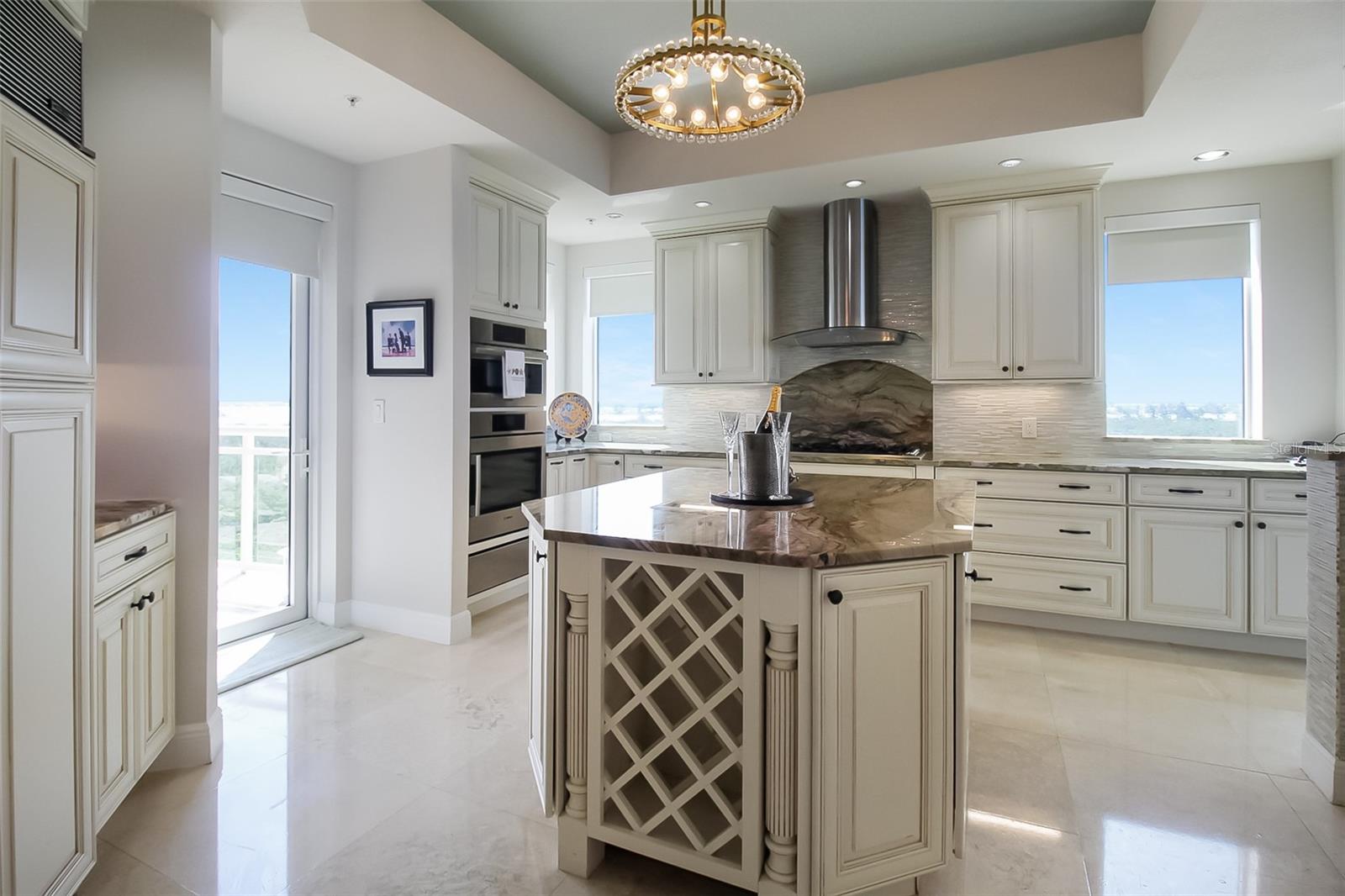 1300 BENJAMIN FRANKLIN DR #701, SARASOTA, FL, 34236