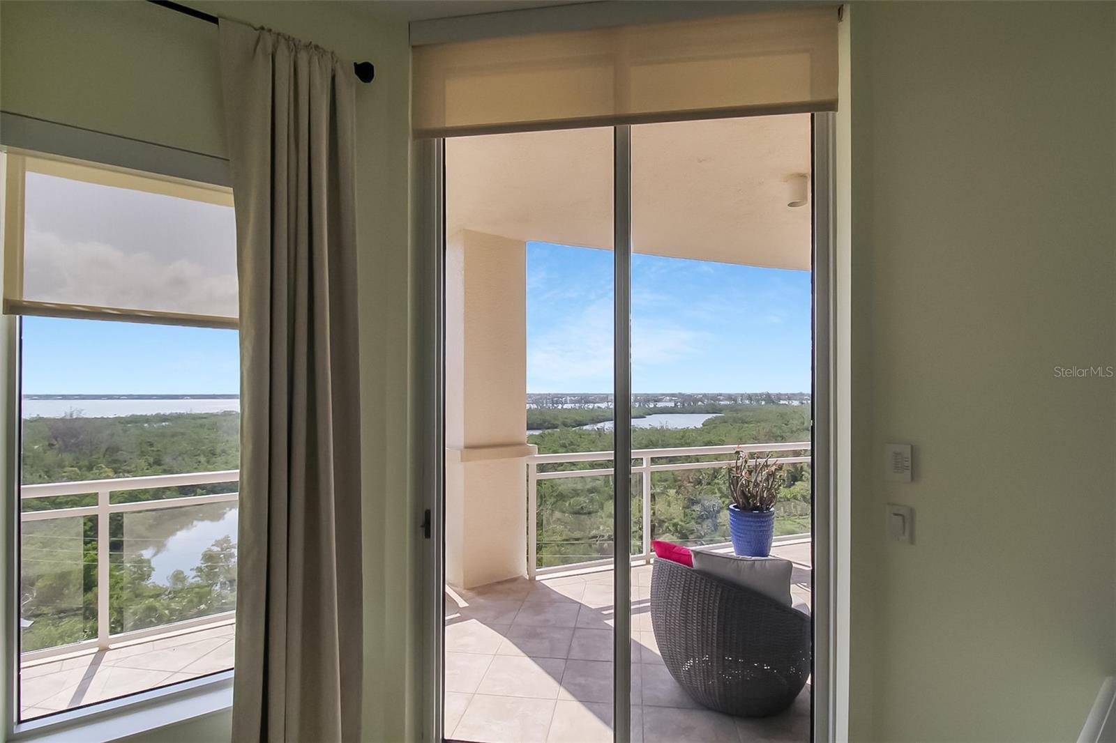 1300 BENJAMIN FRANKLIN DR #701, SARASOTA, FL, 34236