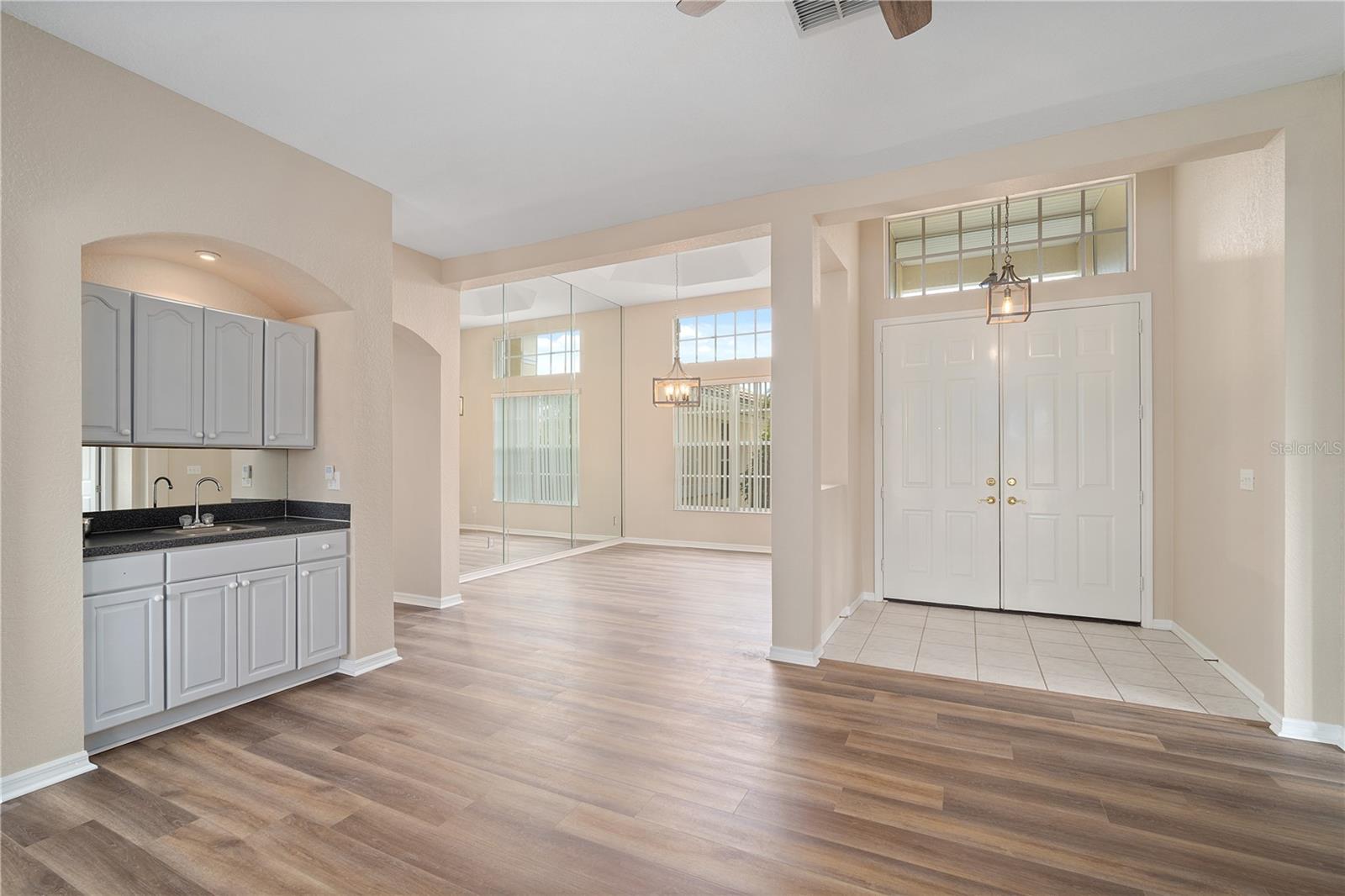 1103 SIGNATURE DR, SUN CITY CENTER, FL, 33573