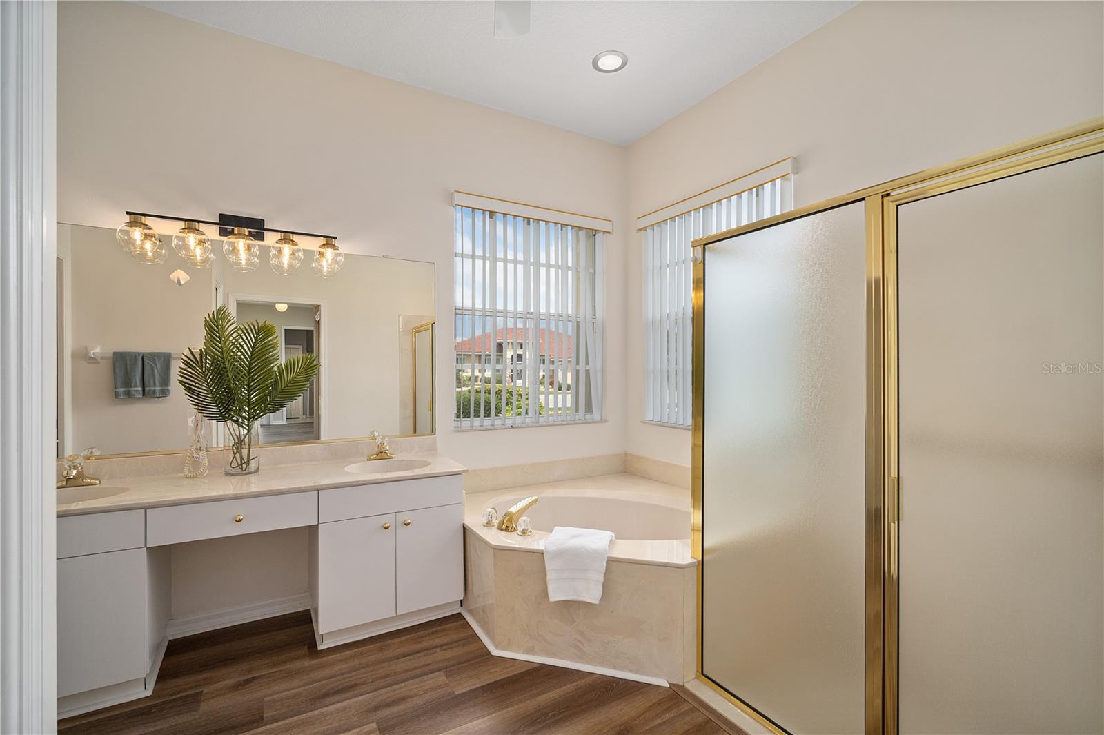 1103 SIGNATURE DR, SUN CITY CENTER, FL, 33573