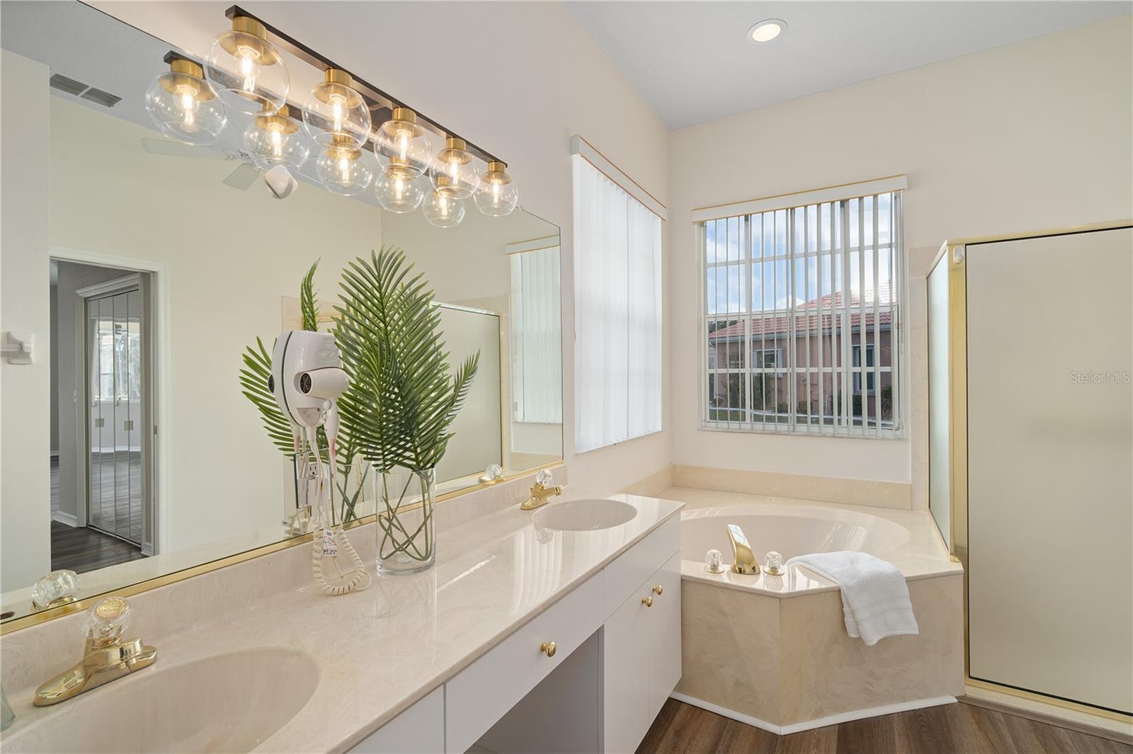 1103 SIGNATURE DR, SUN CITY CENTER, FL, 33573