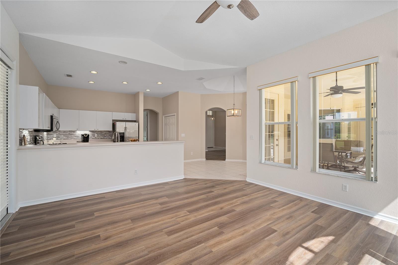 1103 SIGNATURE DR, SUN CITY CENTER, FL, 33573