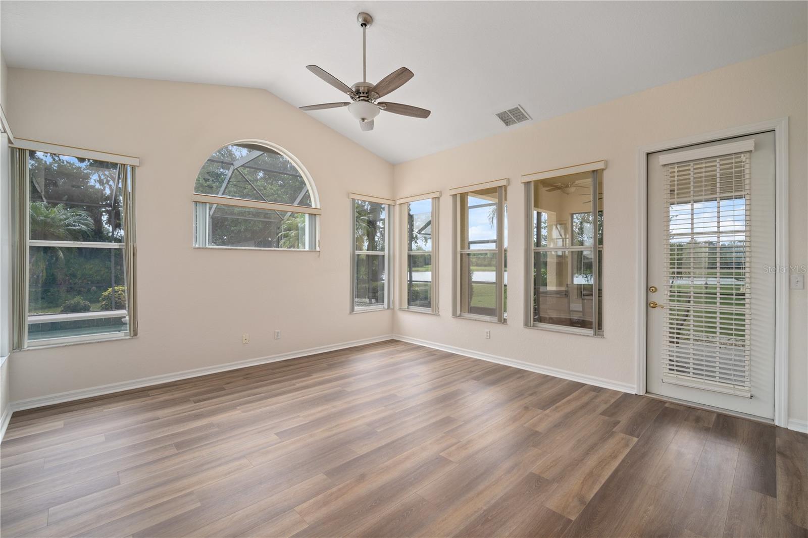 1103 SIGNATURE DR, SUN CITY CENTER, FL, 33573