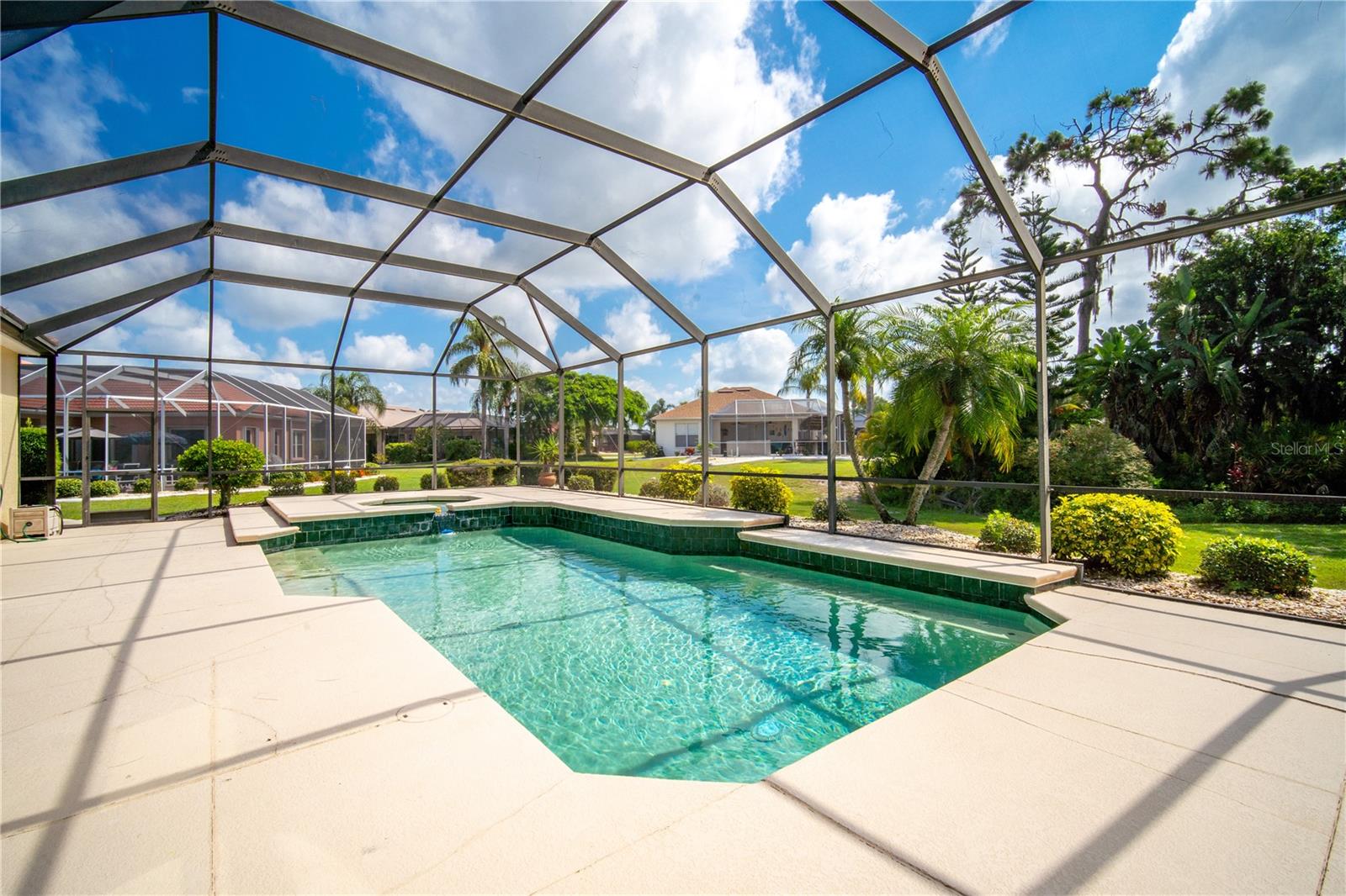 1103 SIGNATURE DR, SUN CITY CENTER, FL, 33573