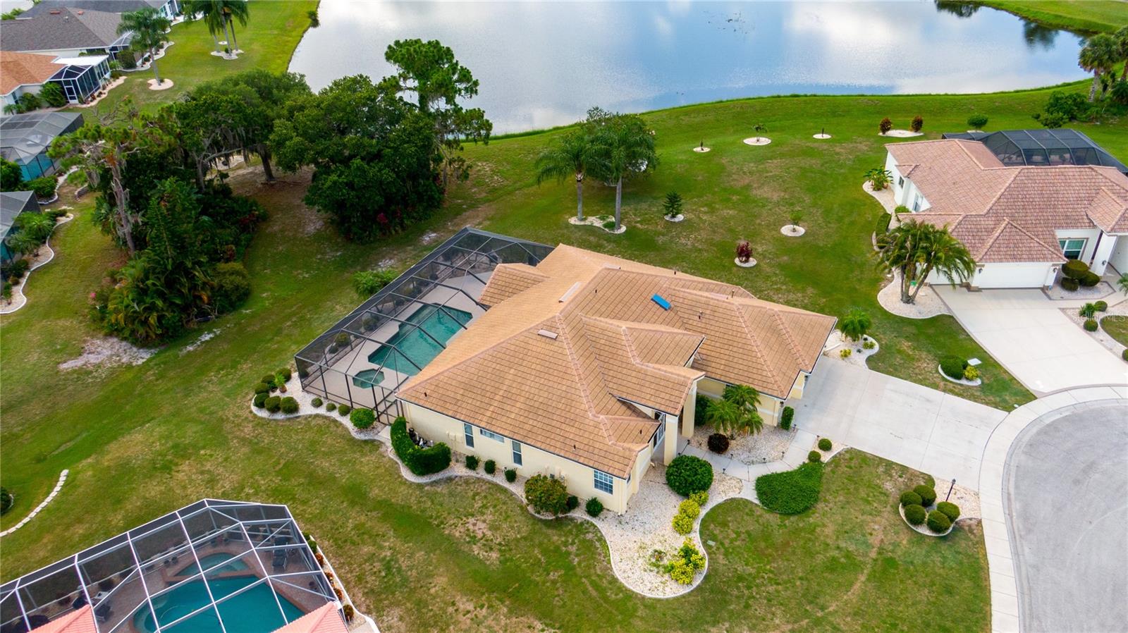 1103 SIGNATURE DR, SUN CITY CENTER, FL, 33573