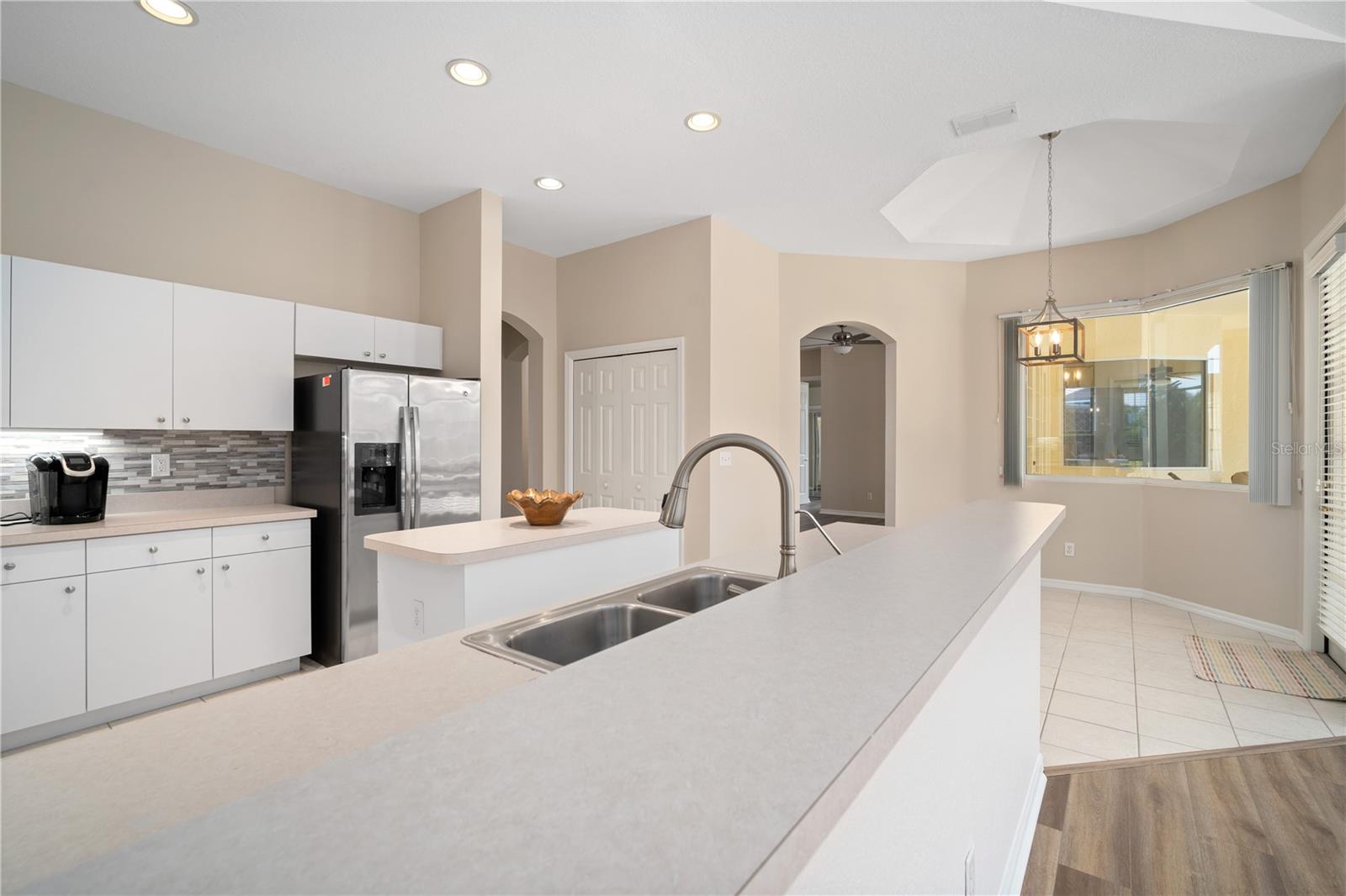 1103 SIGNATURE DR, SUN CITY CENTER, FL, 33573