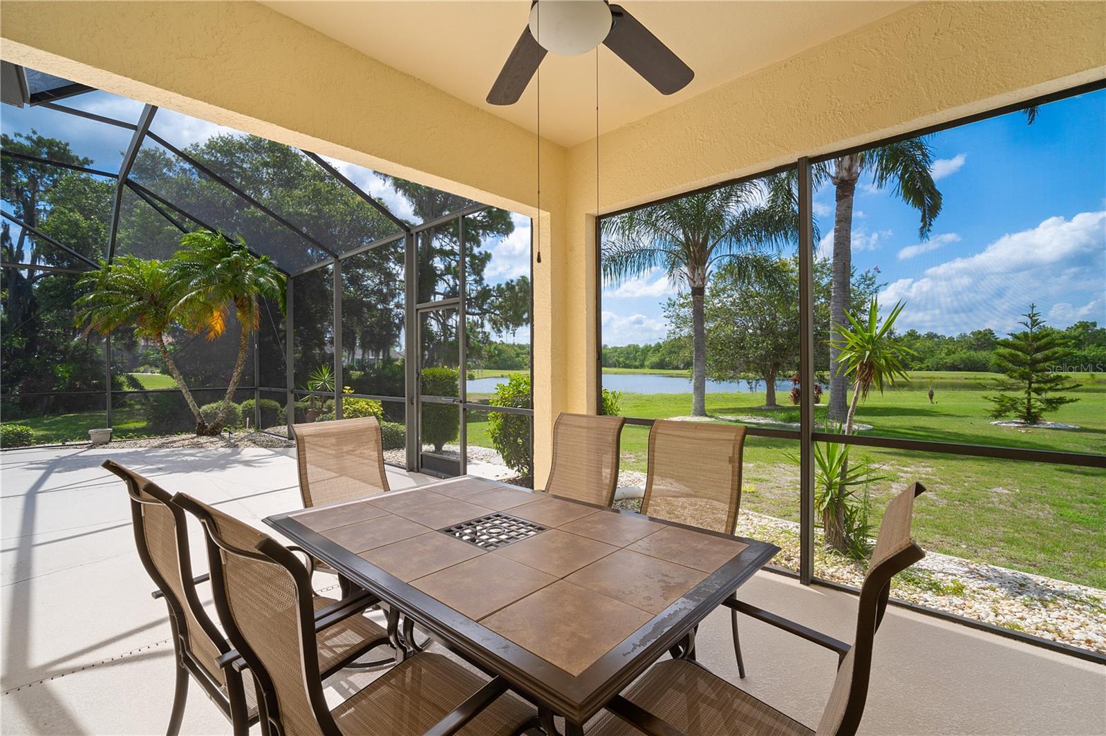 1103 SIGNATURE DR, SUN CITY CENTER, FL, 33573