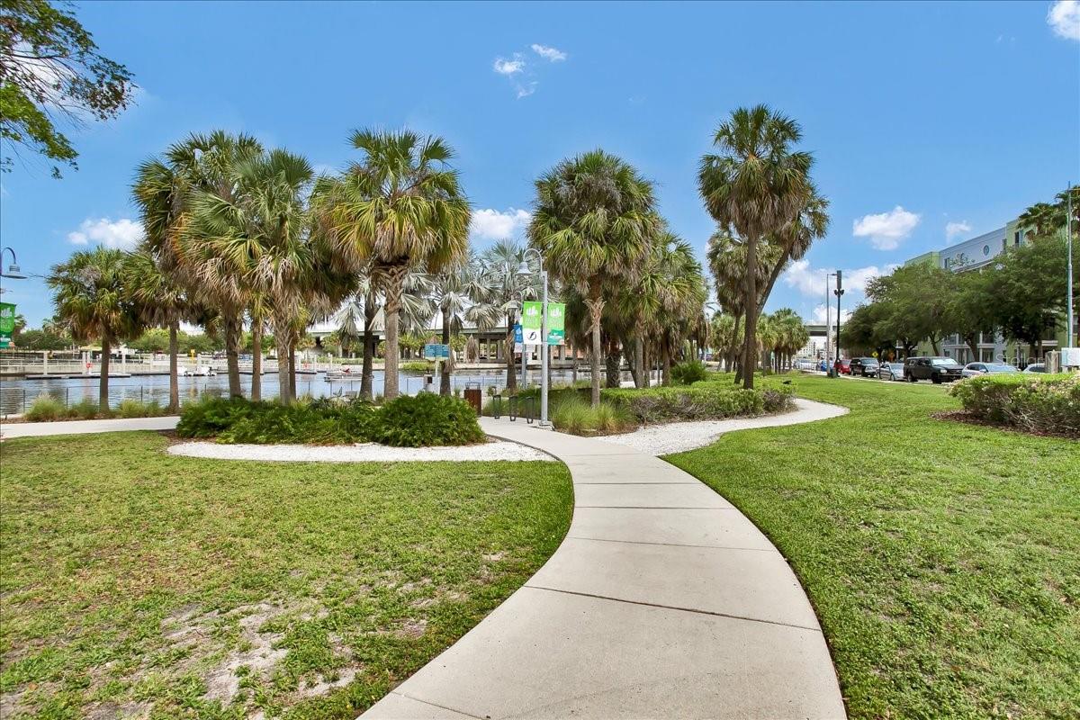 1501 DOYLE CARLTON DR #303, TAMPA, FL, 33602