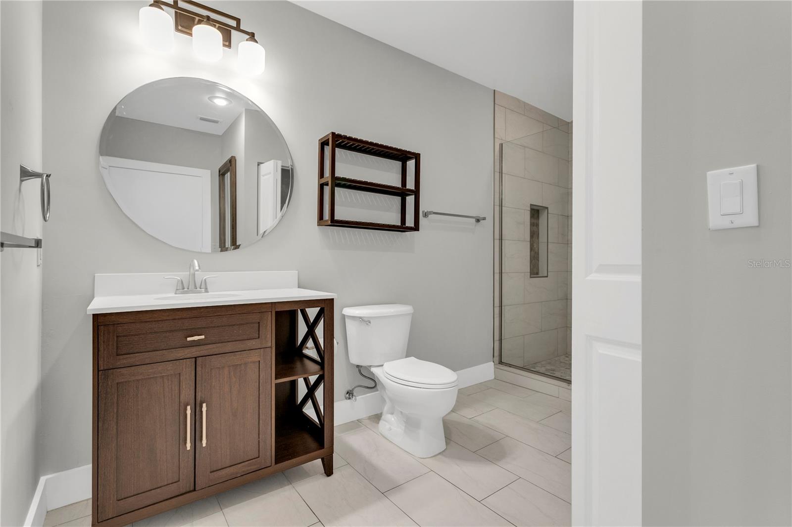 1501 DOYLE CARLTON DR #303, TAMPA, FL, 33602