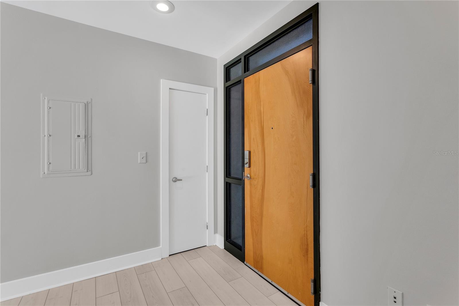 1501 DOYLE CARLTON DR #303, TAMPA, FL, 33602