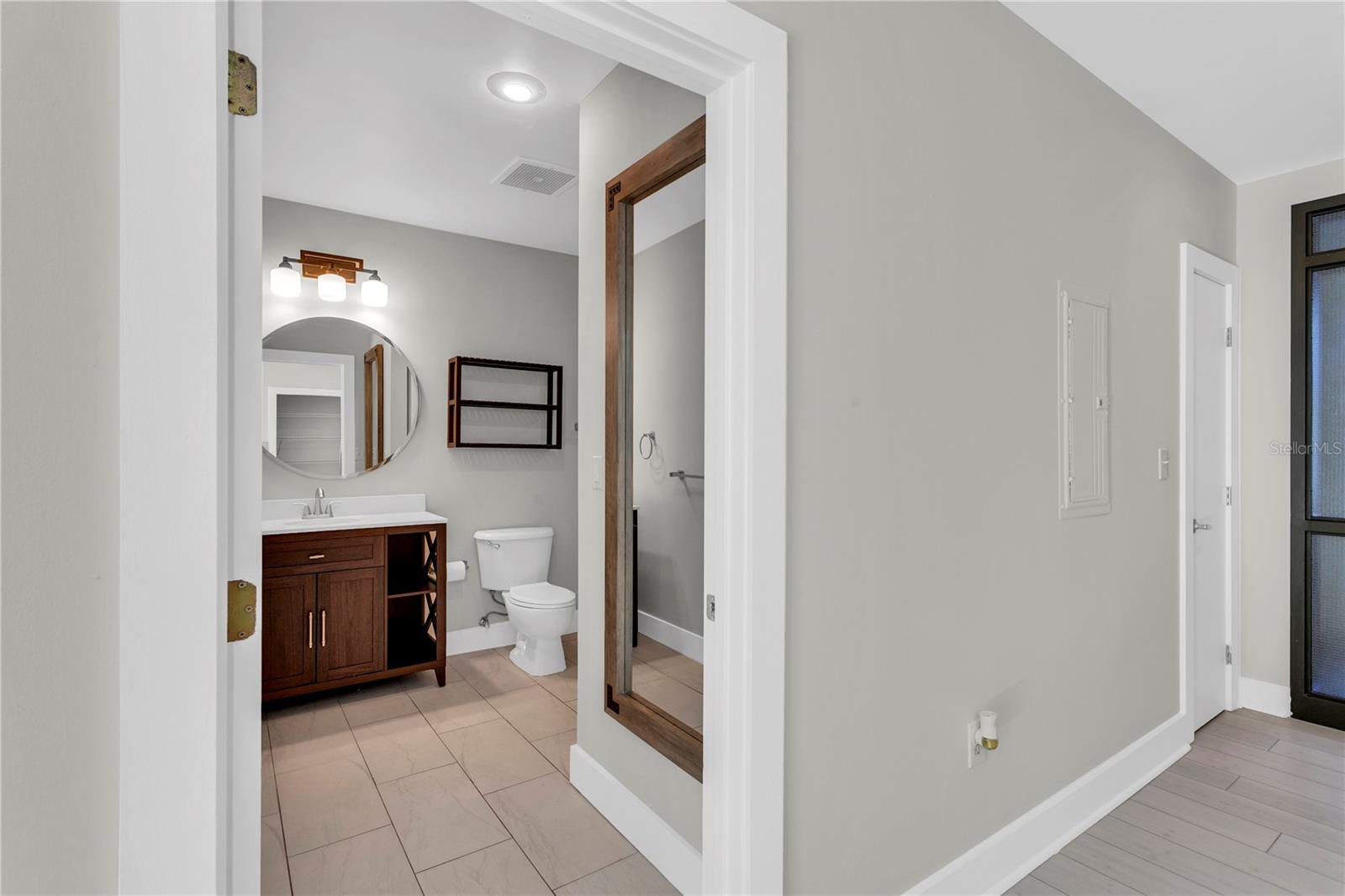 1501 DOYLE CARLTON DR #303, TAMPA, FL, 33602