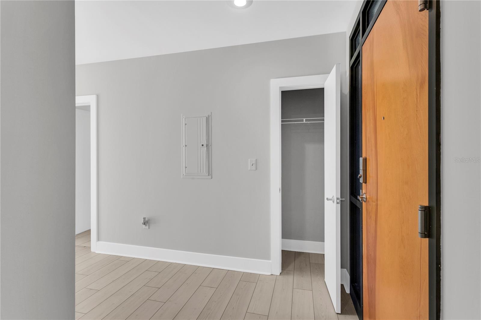 1501 DOYLE CARLTON DR #303, TAMPA, FL, 33602