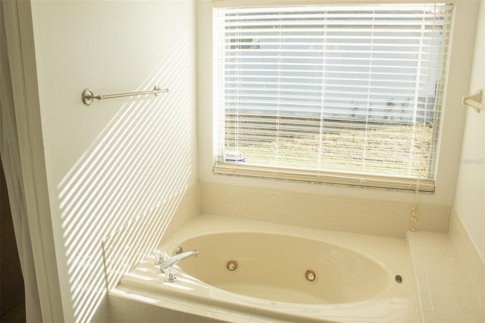 2233 ARDON AVE, ORLANDO, FL, 32833