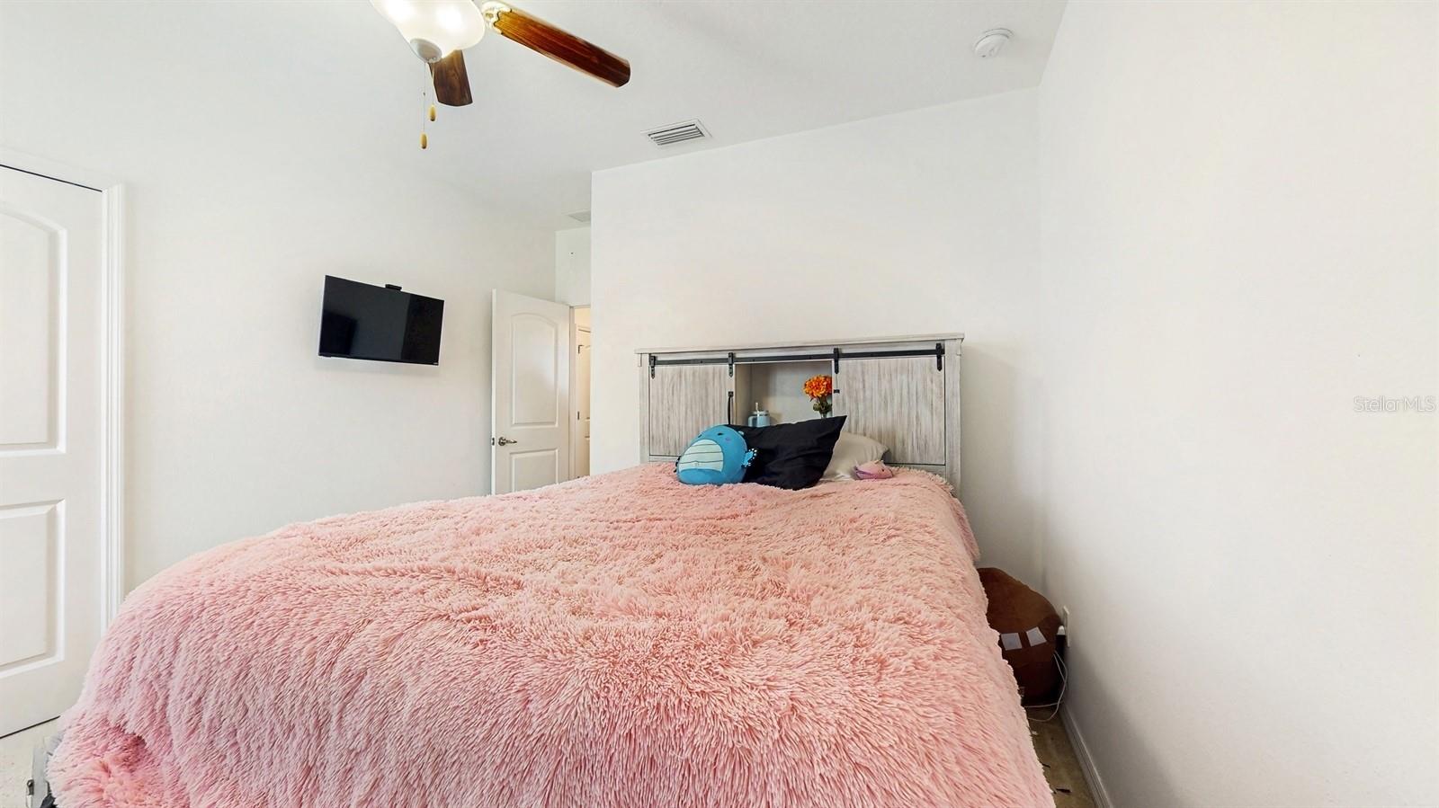 8111 BRICKLETON WOODS AVE, GIBSONTON, FL, 33534