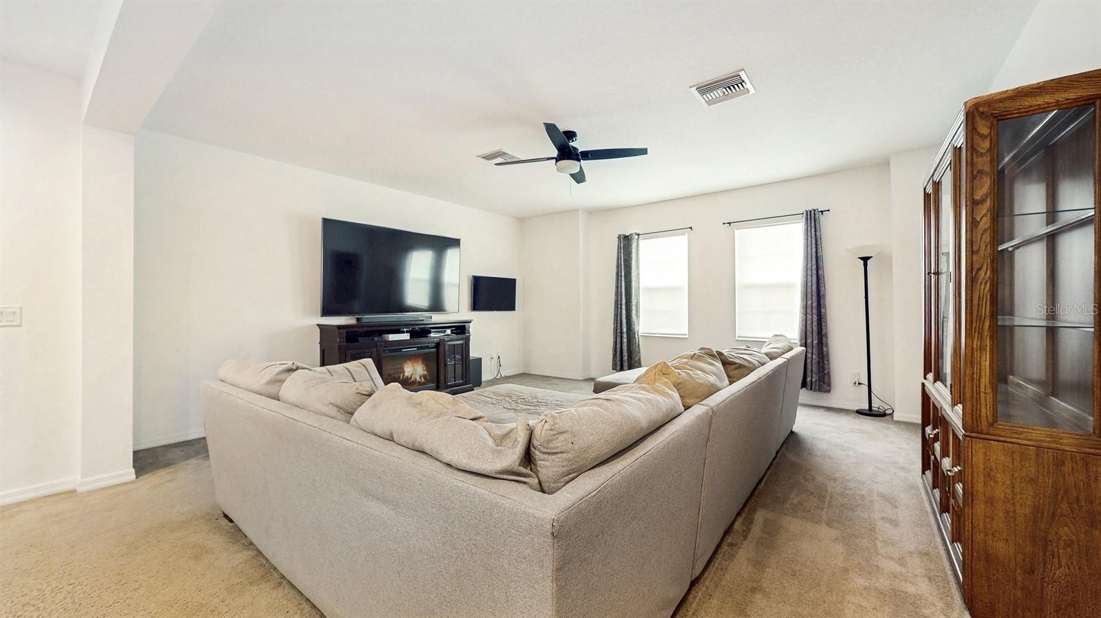 8111 BRICKLETON WOODS AVE, GIBSONTON, FL, 33534