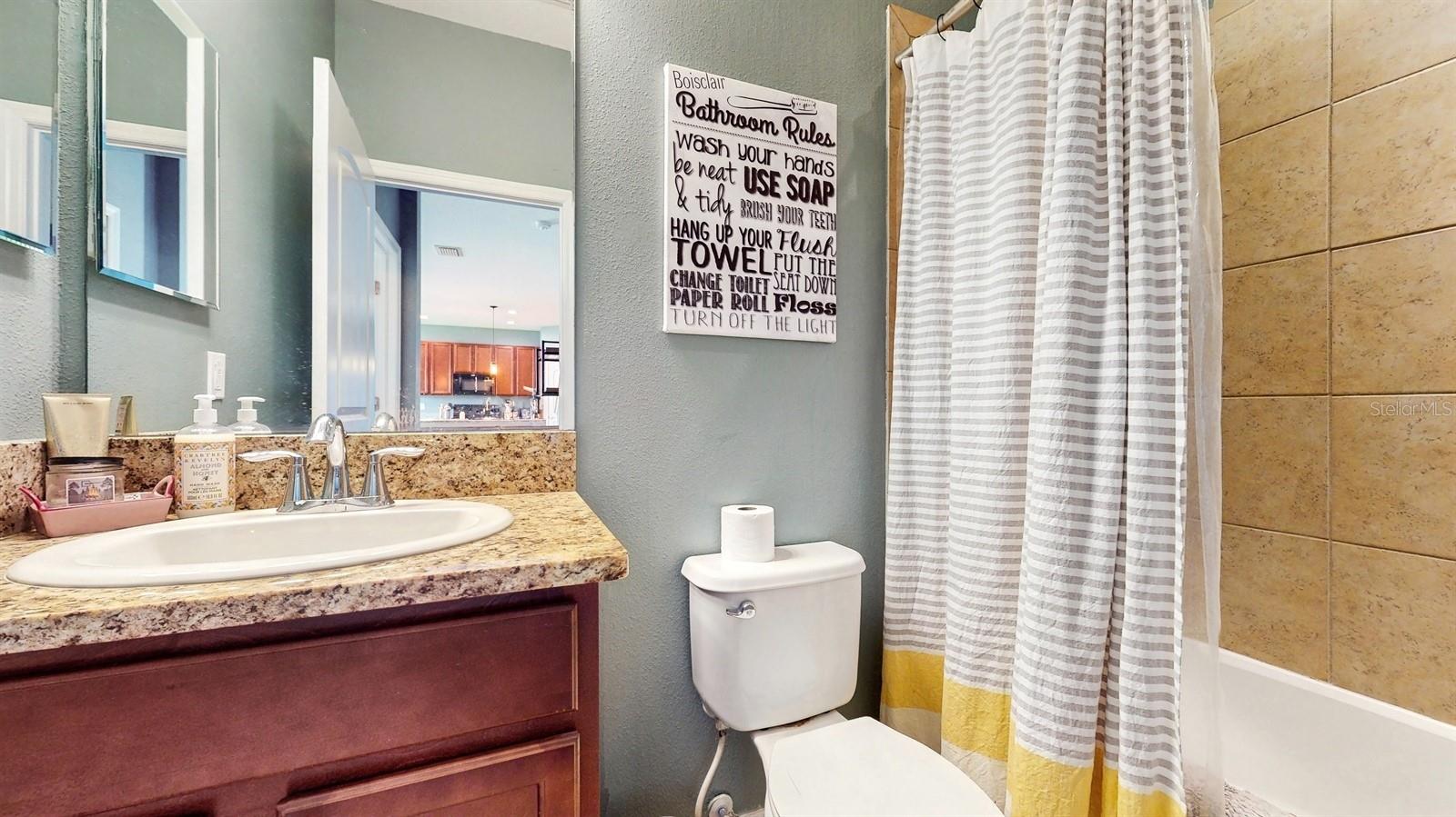 8111 BRICKLETON WOODS AVE, GIBSONTON, FL, 33534