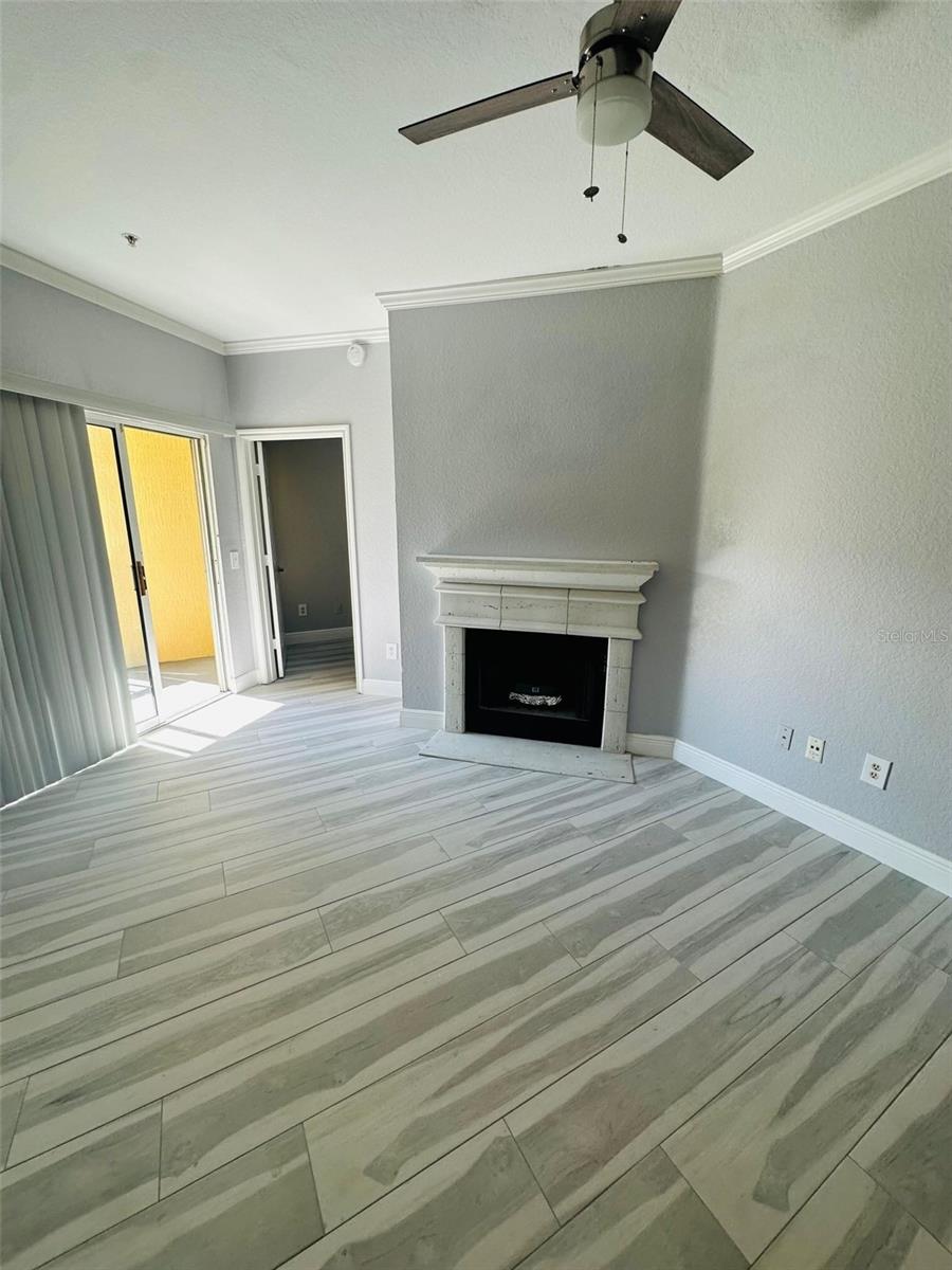 860 N ORANGE AVE #460, ORLANDO, FL, 32801