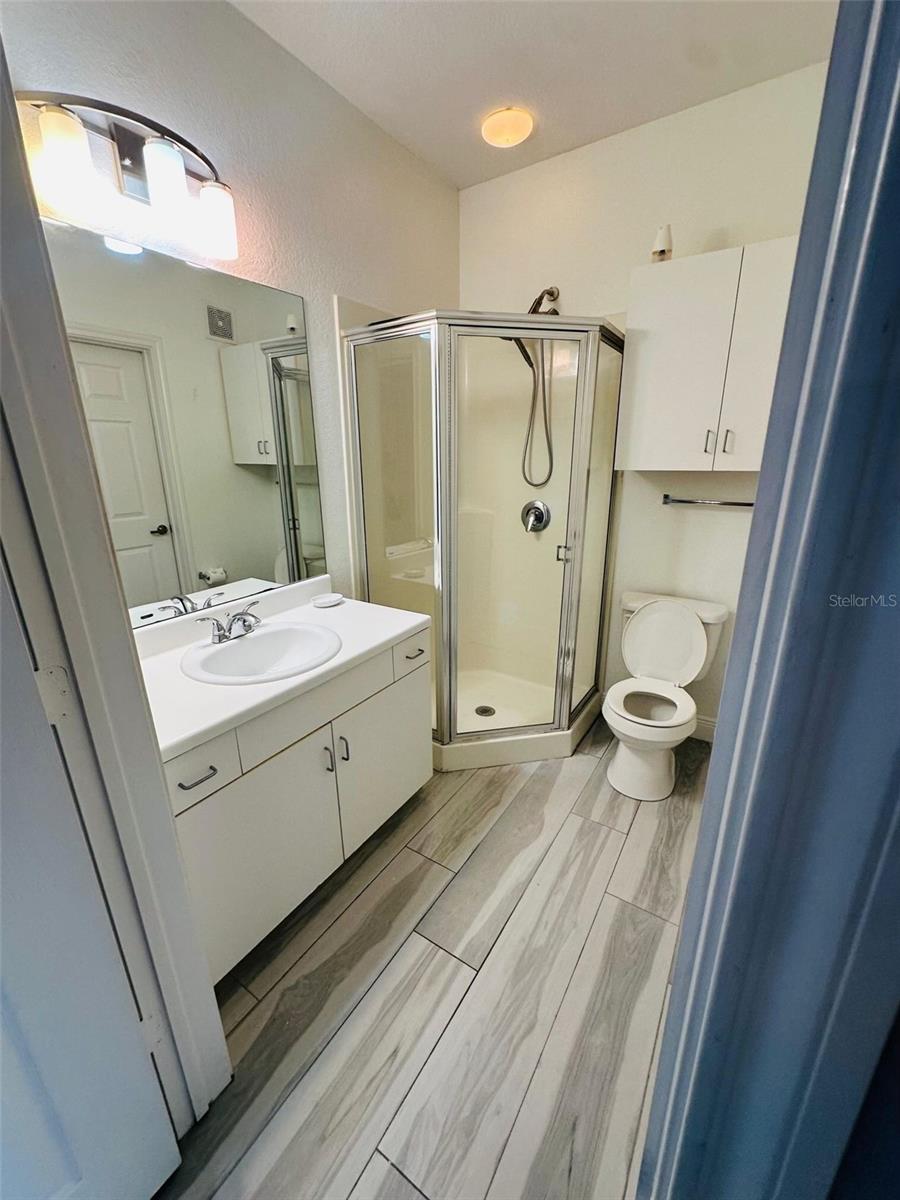 860 N ORANGE AVE #460, ORLANDO, FL, 32801