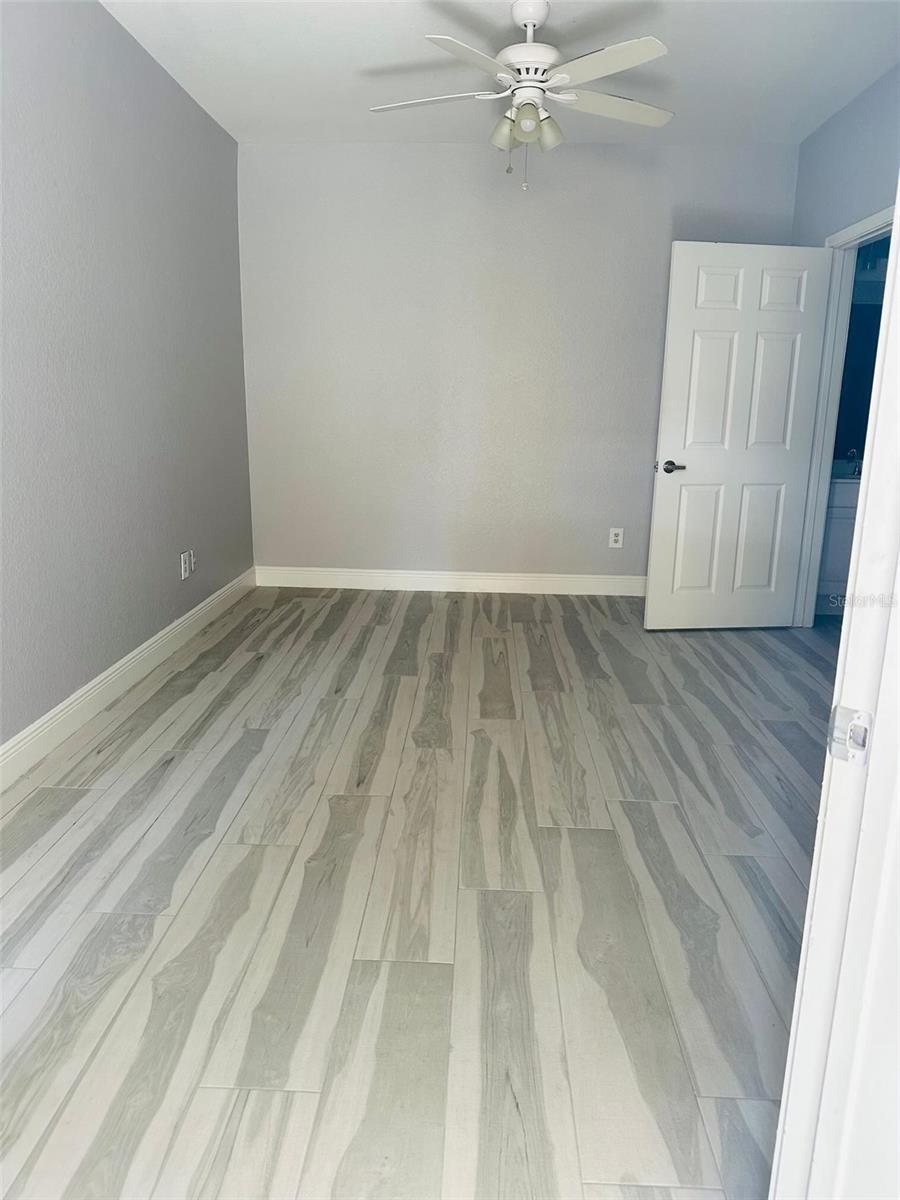 860 N ORANGE AVE #460, ORLANDO, FL, 32801