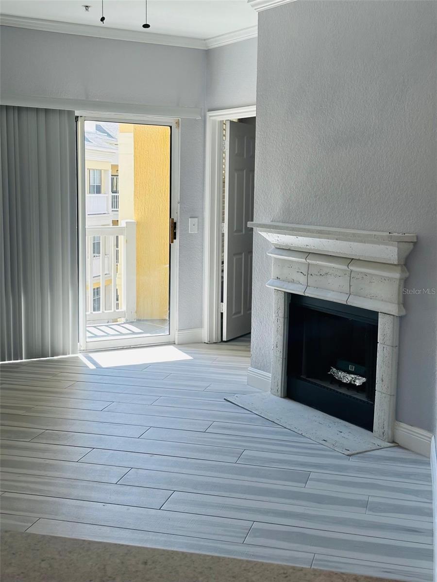 860 N ORANGE AVE #460, ORLANDO, FL, 32801