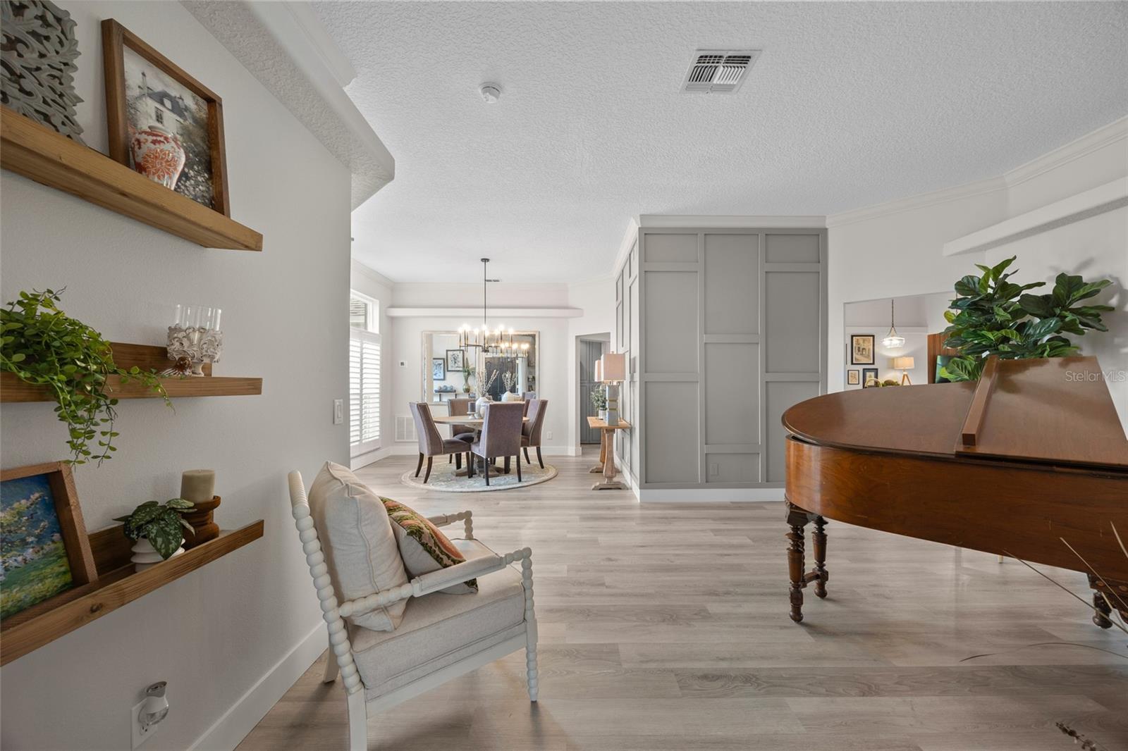 1301 JOHNS COVE LN, OAKLAND, FL, 34787