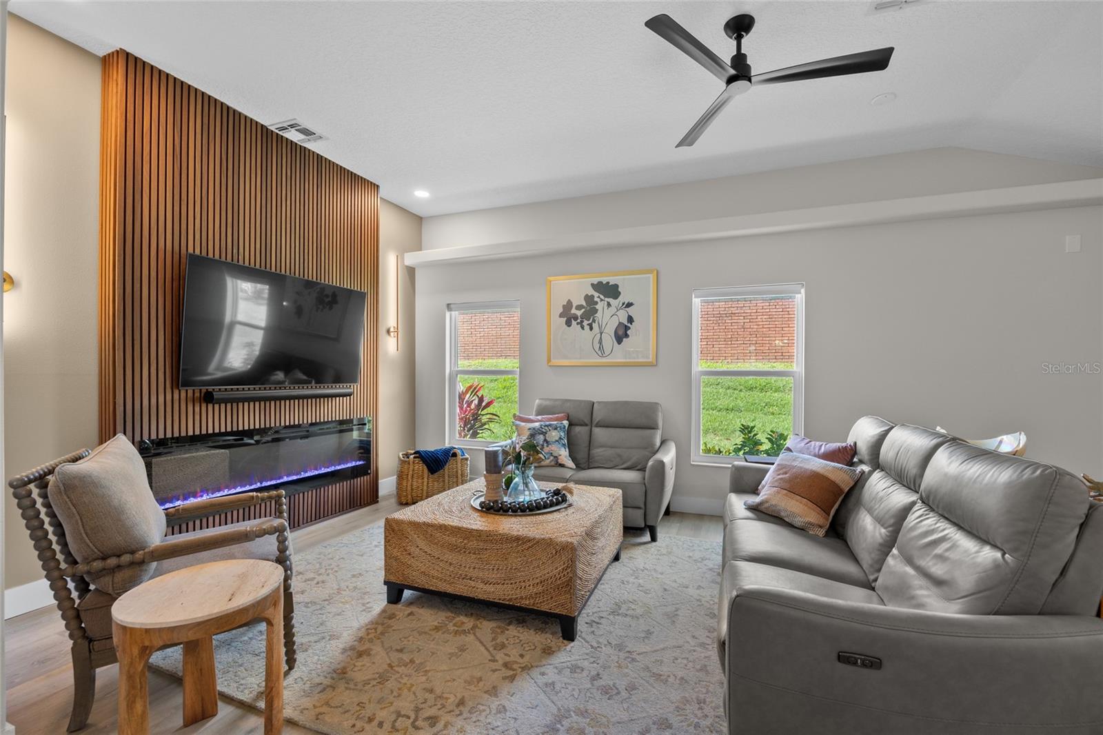 1301 JOHNS COVE LN, OAKLAND, FL, 34787