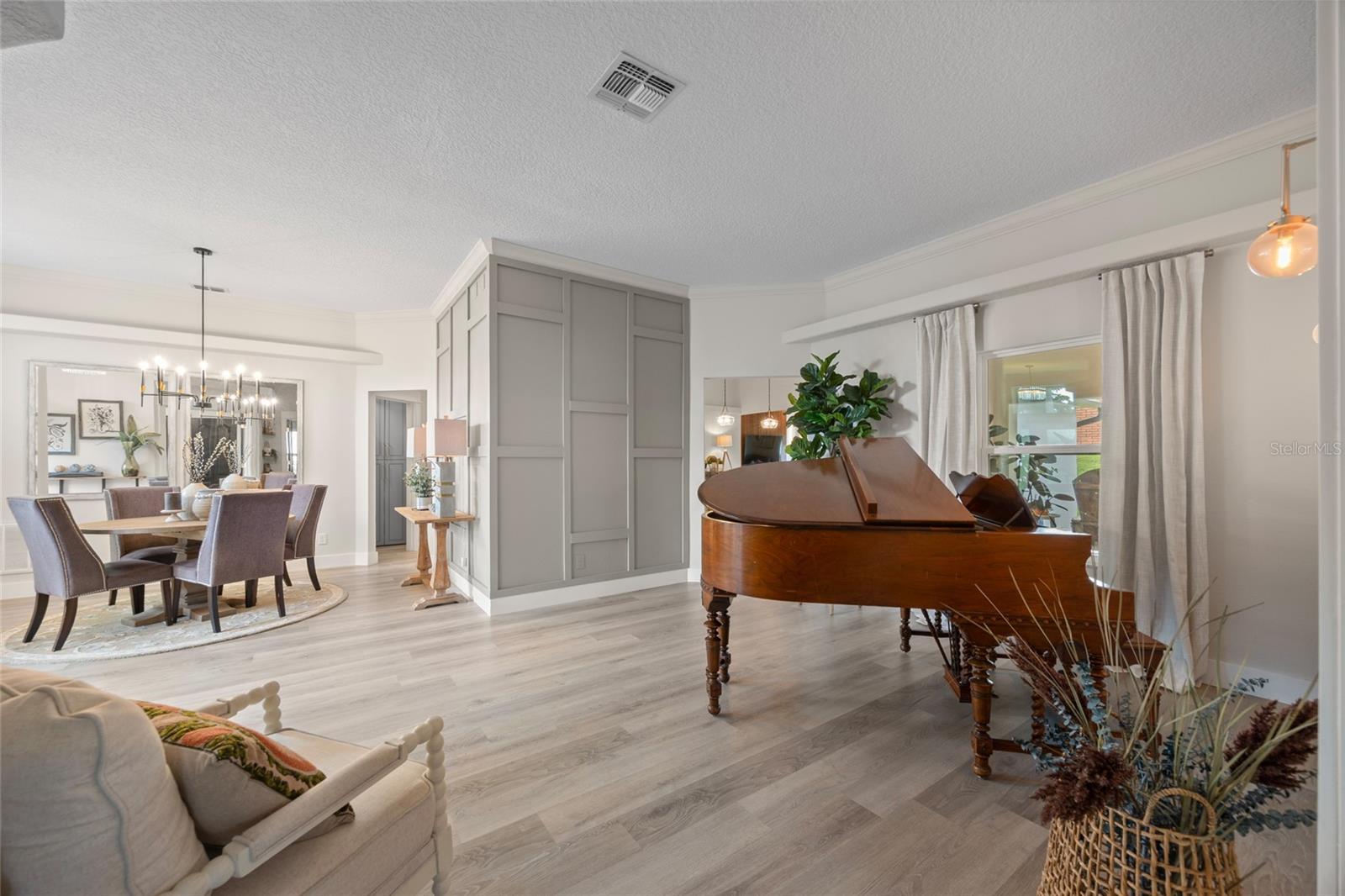 1301 JOHNS COVE LN, OAKLAND, FL, 34787