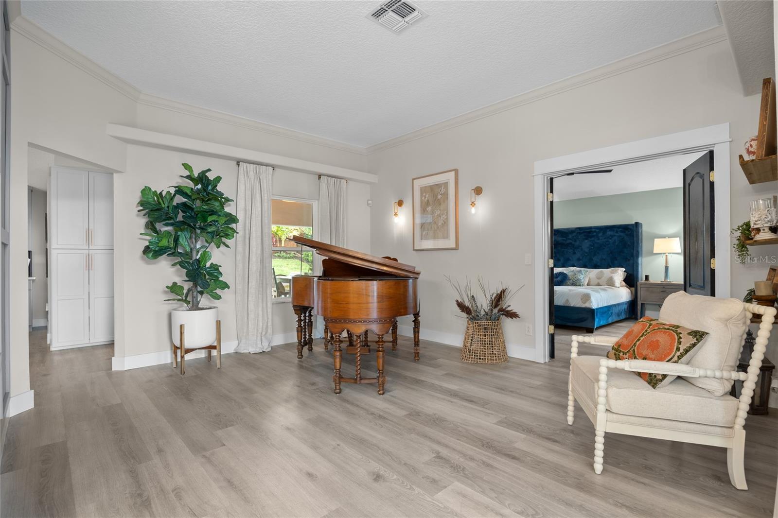 1301 JOHNS COVE LN, OAKLAND, FL, 34787