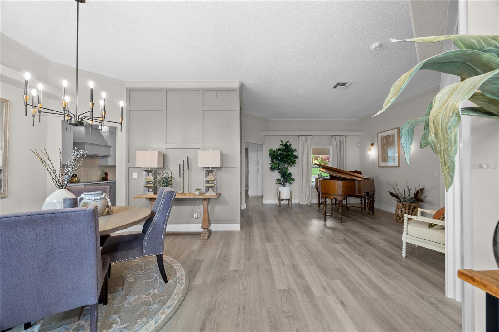 1301 JOHNS COVE LN, OAKLAND, FL, 34787