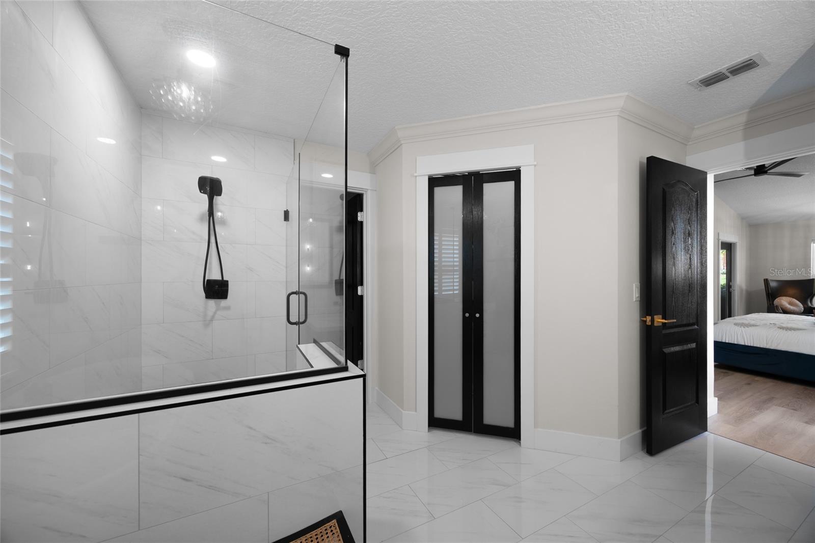 1301 JOHNS COVE LN, OAKLAND, FL, 34787