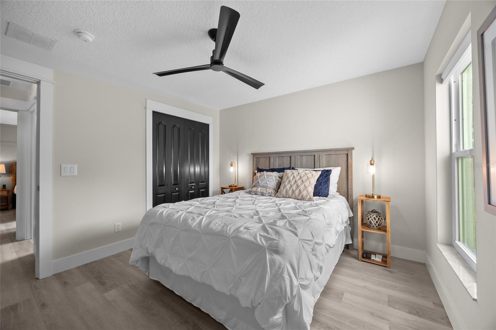 1301 JOHNS COVE LN, OAKLAND, FL, 34787